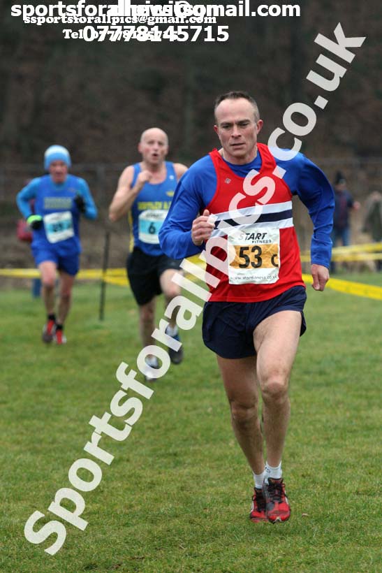 Veteran mens 2018 Durham Cathedral Cross Country Relays. Photo:  David T. Hewitson/Sports for All Pics